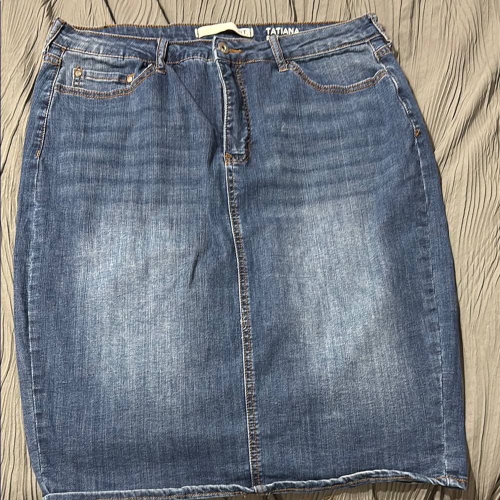 Denim mid length skirt